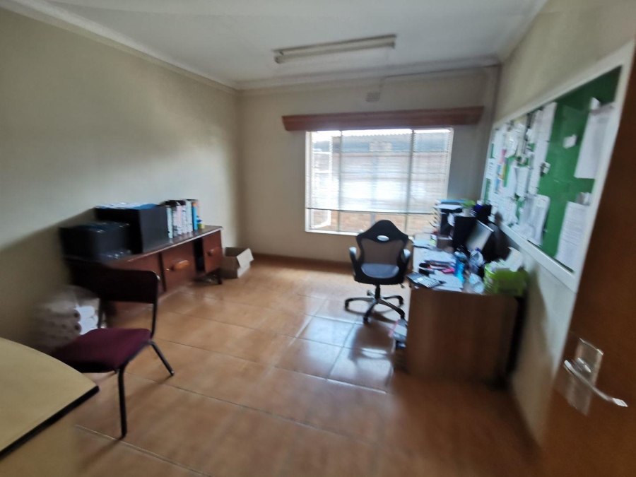 To Let  Bedroom Property for Rent in Klerksdorp Industrial North West